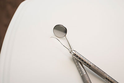 Dental scaler & mirror